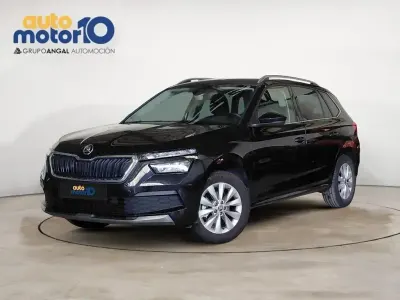 Usado Skoda Kamiq Ambition 110 CV (80 kW) 2023 Negro SUV