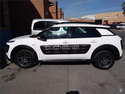Usado Citroën C4 Cactus Feel 92 CV (67 kW) 2014 Blanco Utilitario