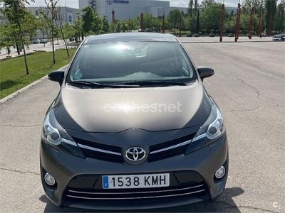 Käytetty Toyota Verso Advance 132 HP (97 kW) 2018 Harmaa Tila-auto