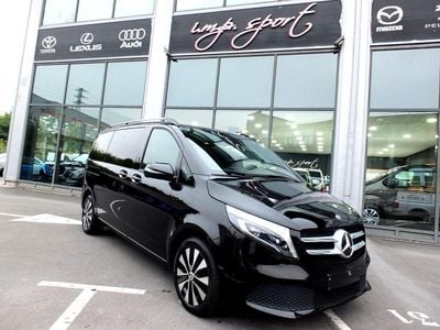 Mercedes V220