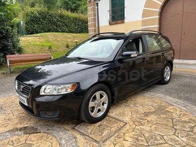 Käytetty Volvo V50 Summum 125 HP (91 kW) 2007 Musta Farmari