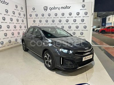 Usado Kia XCeed 100 CV (73 kW) 2024 Negro SUV