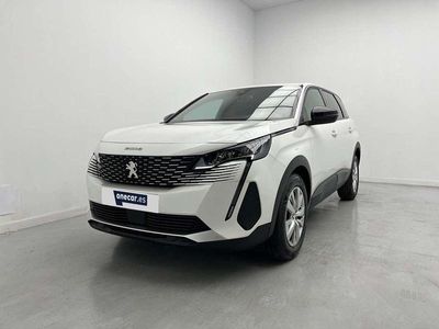 Blanco Usado 2023 Peugeot 5008 Active Monovolumen | 22.990 € (Precio justo)