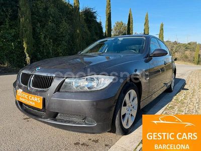 Usado BMW 318 129 CV (94 kW) 2006 Gris / plata Berlina