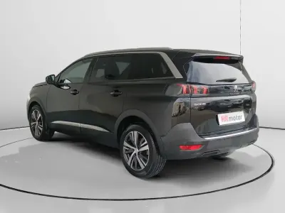 Usado Peugeot 5008 Active 131 CV (96 kW) 2022 Negro SUV