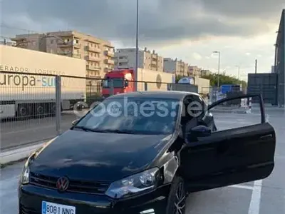 Usado VW Polo R-line 90 CV (66 kW) 2012 Negro Utilitario