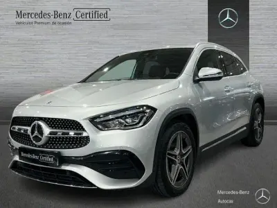 Usado Mercedes GLA200 150 CV (110 kW) 2023 Plata iridio SUV