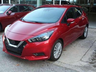 Usado Nissan Micra Tekna 92 CV (67 kW) 2022 Rojo Utilitario