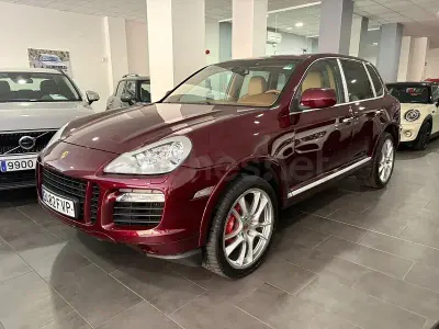 Usado Porsche Cayenne Turbo 500 CV (367 kW) 2007 Granate SUV