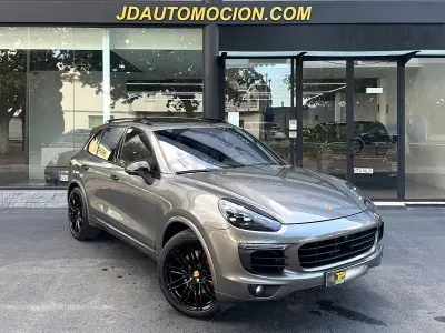 Usado Porsche Cayenne S 385 CV (283 kW) 2015 Gris / plata SUV
