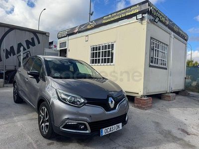Usado Renault Captur 90 CV (66 kW) 2014 Gris / plata SUV