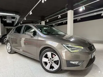 Usado Seat Leon FR 184 CV (135 kW) 2015 Beige Utilitario