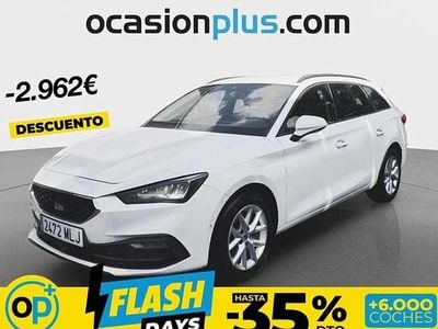 Usado Seat Leon ST Style 131 CV (96 kW) 2023 Blanco Familiar