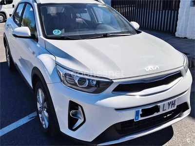 Usado Kia Stonic 84 CV (61 kW) 2022 Blanco SUV