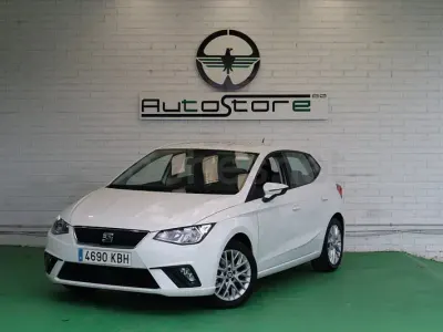 Usado Seat Ibiza Style 95 CV (69 kW) 2017 Blanco Berlina