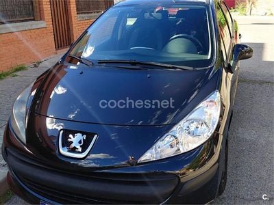 Usado Peugeot 207 90 CV (66 kW) 2007 Negro Berlina