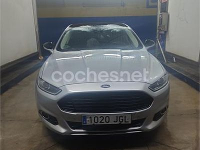 Usado Ford Mondeo Titanium 150 CV (110 kW) 2015 Gris / plata Berlina