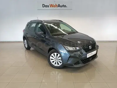 Usado Seat Arona Reference 95 CV (69 kW) 2024 Blanco SUV