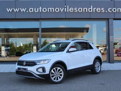Usado VW T-Roc Life 150 CV (110 kW) 2023 Blanco SUV