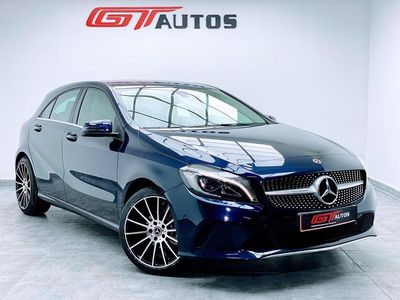 Usado Mercedes A180 109 CV (80 kW) 2017 Azul Utilitario