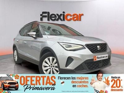 Usado Seat Arona Style 110 CV (80 kW) 2023 Gris SUV