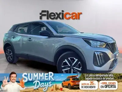 Usado Peugeot 2008 Active 100 CV (73 kW) 2023 Gris SUV
