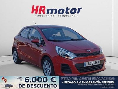 Rojo Usado 2016 Kia Rio Berlina | 9510 € (Precio justo)