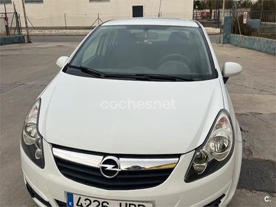 Blanco Usado 2011 Opel Corsa Berlina | 5990 € (Un poco caro)