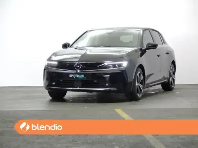 Usado Opel Astra Elegance 130 HP (95 kW) 2023 Preto Citadino