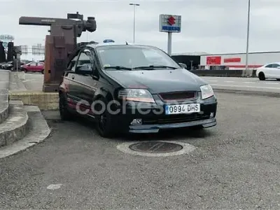 Usado Chevrolet Kalos Sport 94 CV (69 kW) 2005 Negro Berlina