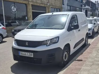Usado Peugeot Partner 76 CV (55 kW) 2020 Blanco Monovolumen