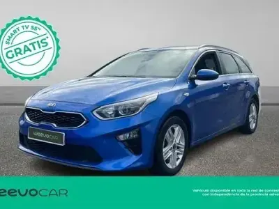 Usado Kia Ceed 120 CV (88 kW) 2021 Azul Utilitario