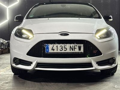 Blanco Usado 2012 Ford Focus ST Berlina | 15.900 €