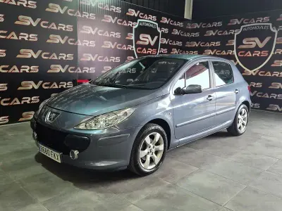 Usado Peugeot 307 110 CV (80 kW) 2007 Gris / plata Berlina