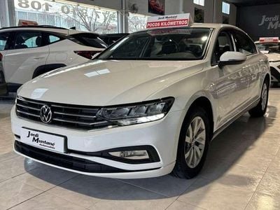 Usado VW Passat 122 CV (89 kW) 2021 Blanco Berlina