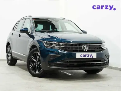 Używany VW Tiguan Life 130 KM (95 kW) 2021 Niebieski SUV