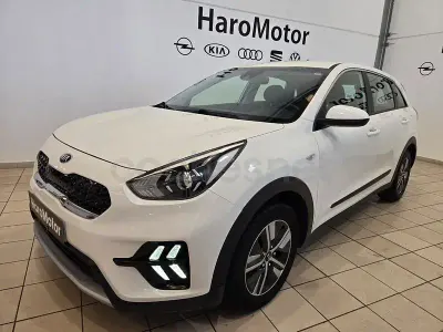 Usado Kia Niro 141 CV (103 kW) 2020 Blanco SUV