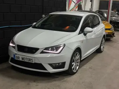 Usado Seat Ibiza SC FR 105 CV (77 kW) 2012 Blanco Utilitario