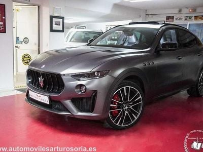 Usado Maserati Levante 580 CV (426 kW) 2020 Gris / plata SUV