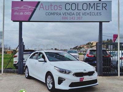 Usado Kia Ceed 120 CV (88 kW) 2019 Blanco Utilitario