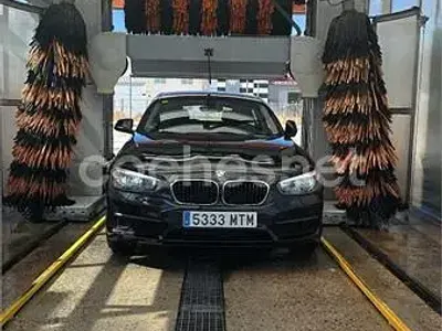 Usado BMW 116 116 CV (85 kW) 2019 Negro Utilitario