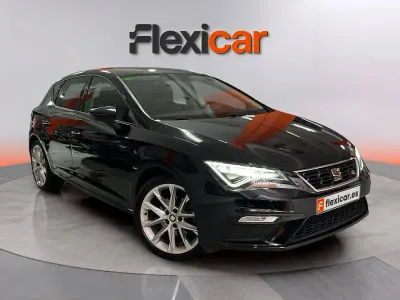 Usado Seat Leon FR 125 CV (91 kW) 2018 Negro Berlina