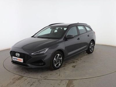 Gris Usado 2025 Hyundai i30 Familiar | 20.799 € (Precio justo)
