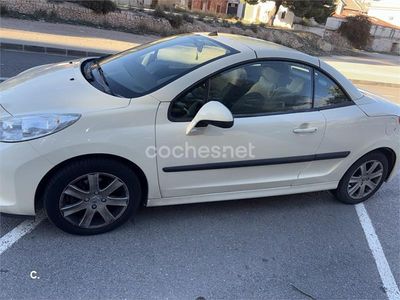 Beige Usado 2008 Peugeot 207 CC Descapotable | 5000 € (Precio justo)