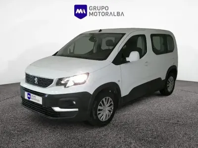Usado Peugeot Rifter Active 100 CV (73 kW) 2021 Blanco Monovolumen