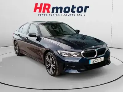 Usado BMW 320e 204 CV (150 kW) 2021 Azul Berlina