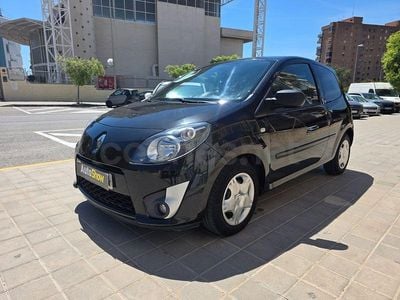 Usado Renault Twingo Dynamique 75 CV (55 kW) 2010 Negro Utilitario