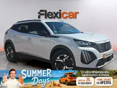 Usado Peugeot 2008 Allure 100 CV (73 kW) 2023 Blanco SUV