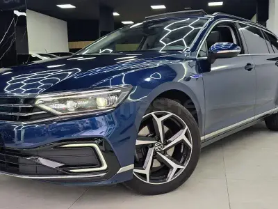 Usado VW Passat GTE 218 HP (160 kW) 2022 Azul Carrinha