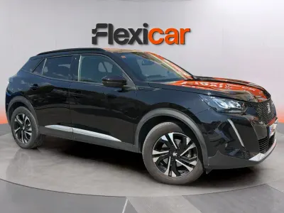 Usado Peugeot e-2008 Allure 100 kW (136 CV) 2021 Negro SUV